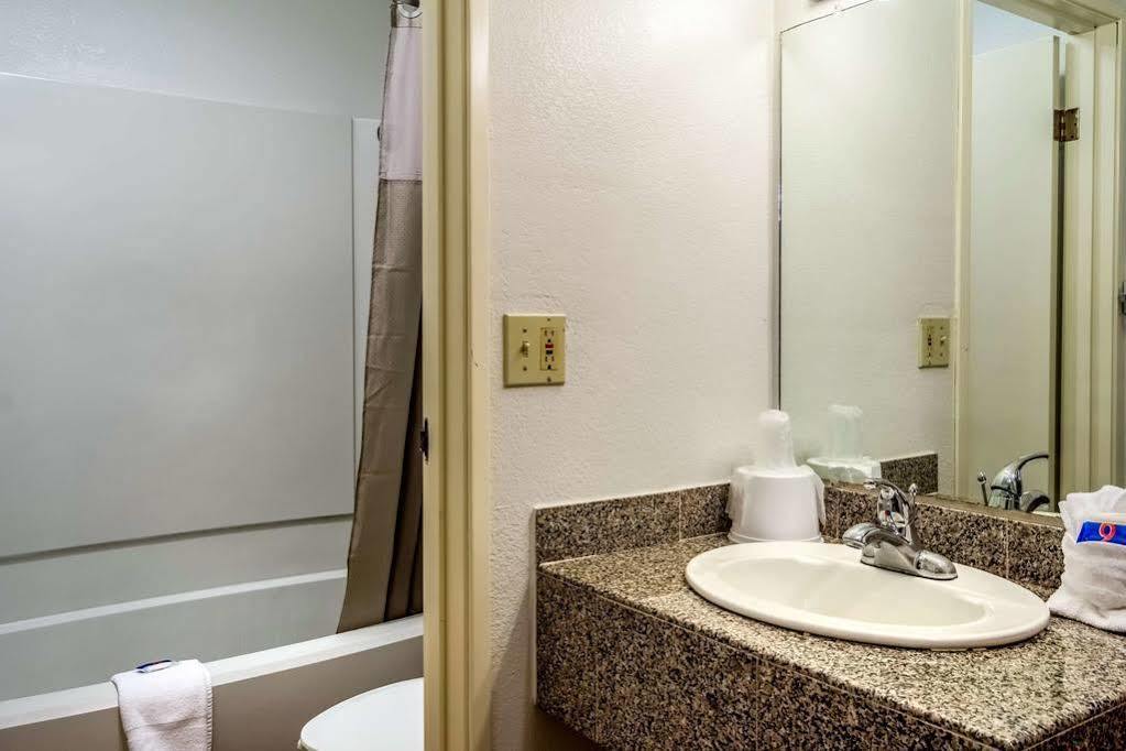 Motel 6 Gresham, Or - Portland Εξωτερικό φωτογραφία